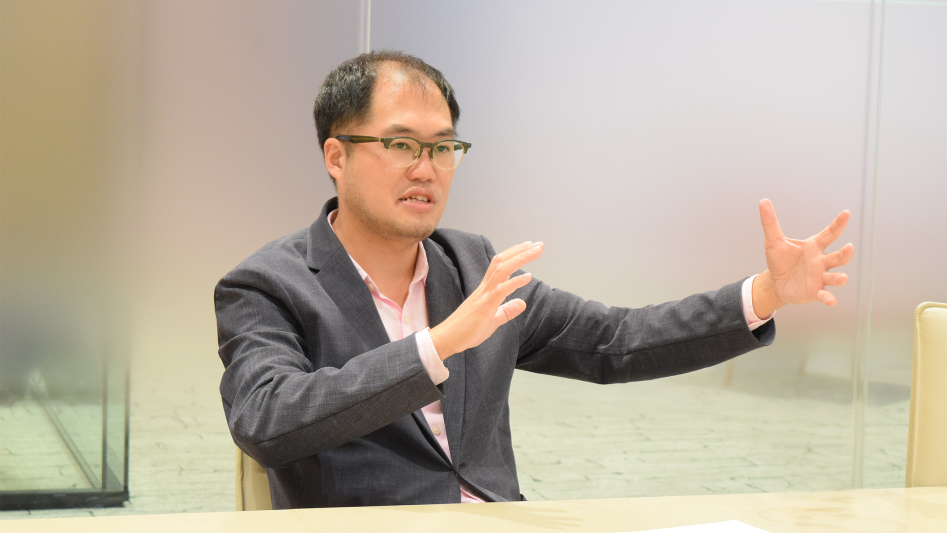 PwC社三山功氏がフューチャーデザインについて詳しく語っている様子